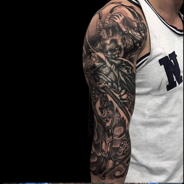Tattoo tôn ngộ không cánh tay