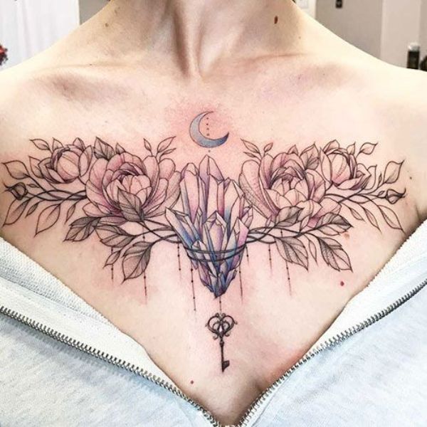 Tattoo trước ngực cho con gái