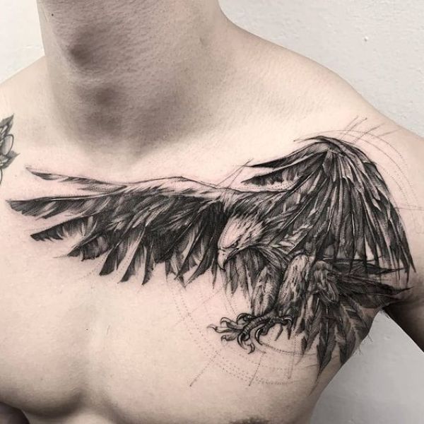 Tattoo trước ngực con đại bàng