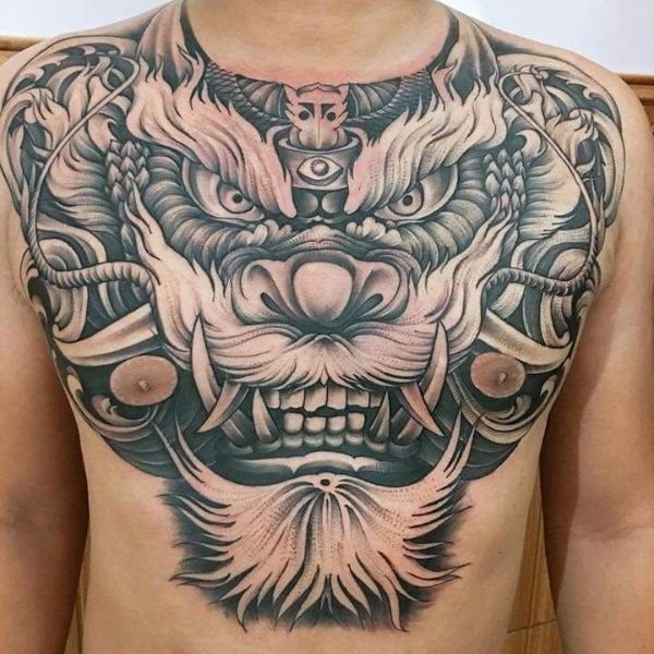 Tattoo trước ngực kỳ lân
