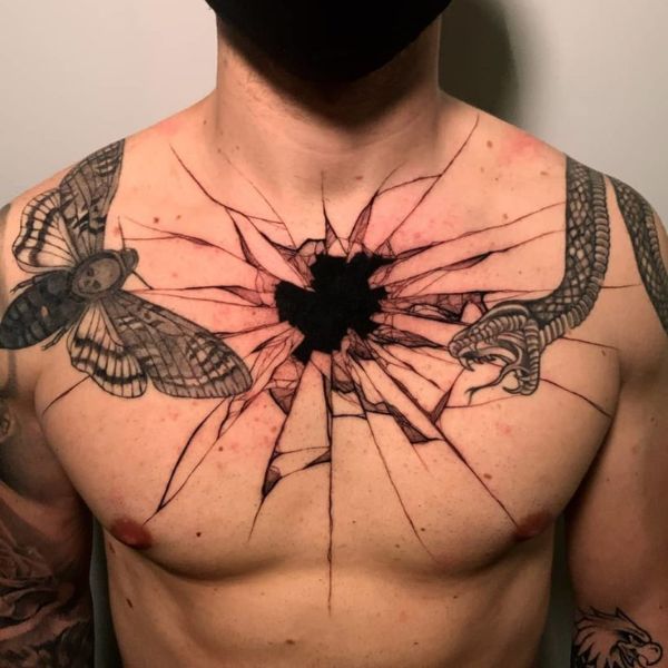 Tattoo trước ngực nam