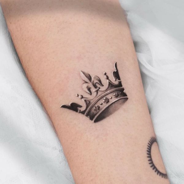 Tattoo vương miện mini