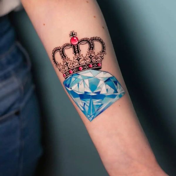 Tattoo vương miện và kim cương