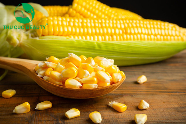 Nâng ngực ăn bắp được không?