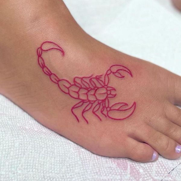 Tattoo bọ cạp ở chân