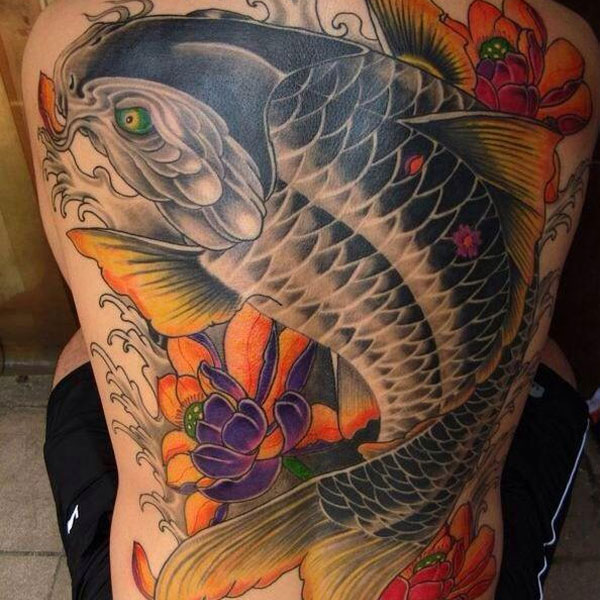 Tattoo cá chép mặt quỷ kín lưng chất