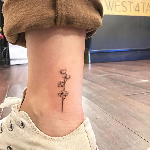 Tattoo chân nam hoa đẹp