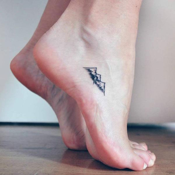 Tattoo chân nam nhỏ đẹp