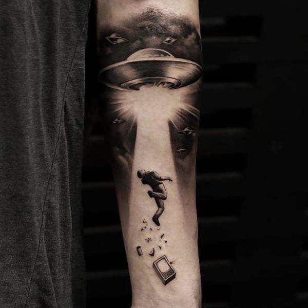 Tattoo châu âu cánh tay