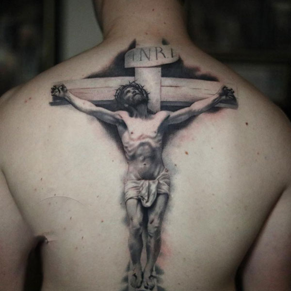 Tattoo chúa giesu ở lưng