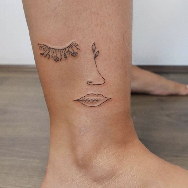 Tattoo cổ chân biểu cảm