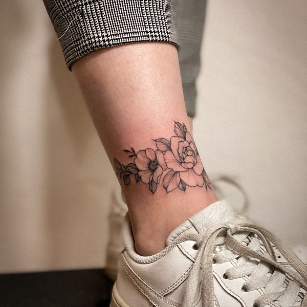 Tattoo cổ chân đẹp