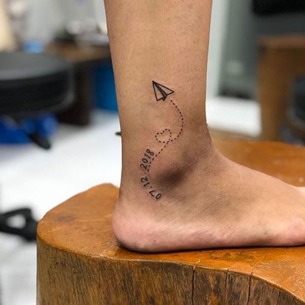 Tattoo cổ chân nam chất