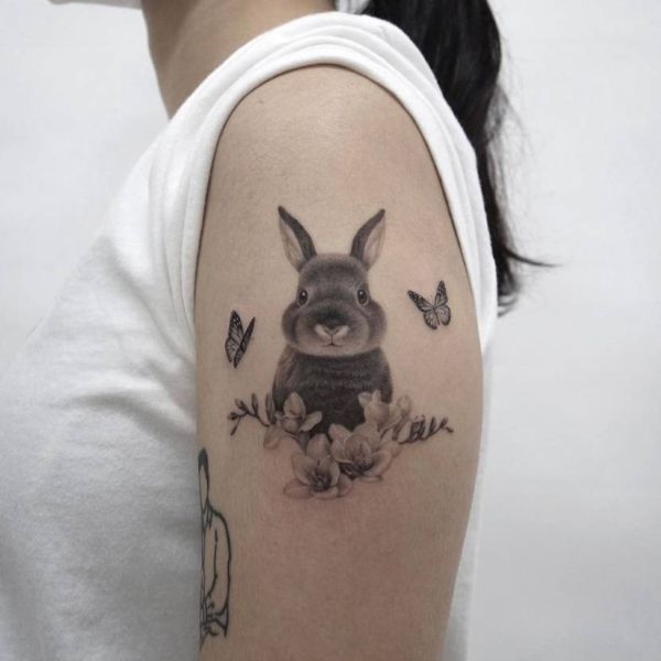 Tattoo con cái thỏ bắp tay đẹp mắt mang lại nữ