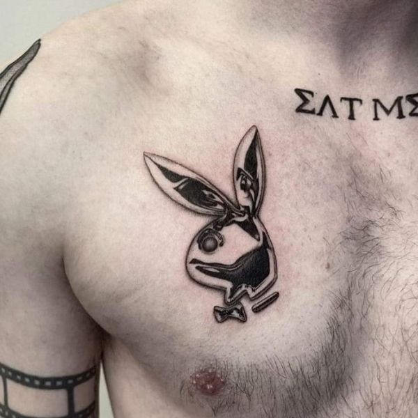 Tattoo con cái thỏ playboy