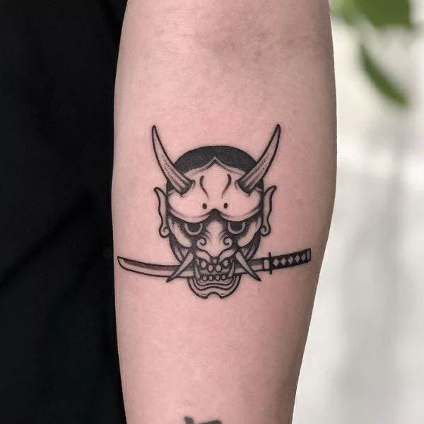 Tattoo đáng yêu ở cánh tay nam