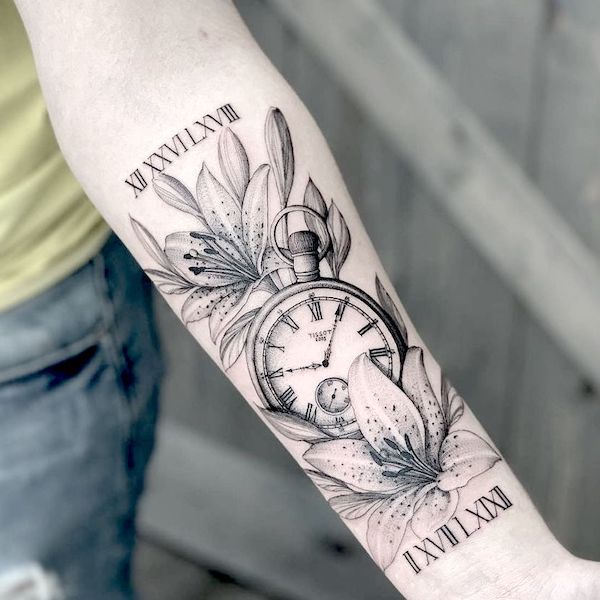 Tattoo đồng hồ cánh tay nữ chất