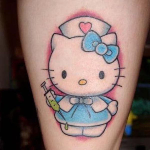 Tattoo hello kitty y tá