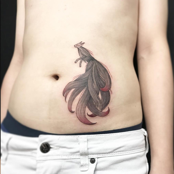 Tattoo hồ ly 9 đuôi cute đẹp