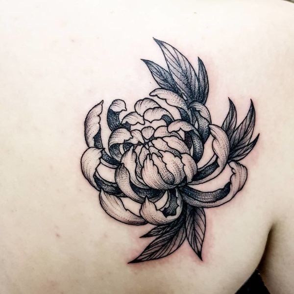 Tattoo hoa cúc đẹp cho nam