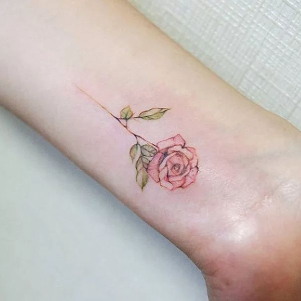tattoo huê hồng ở tay siêu dễ dàng thương