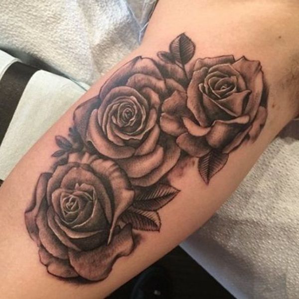 tattoo hoa hồng ở tay siêu đẹp