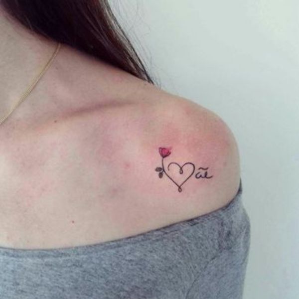tattoo mini ở vai trái khoáy tim đẹp