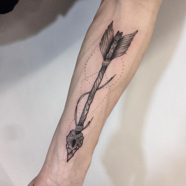 Tattoo mũi tên ở cánh tay siêu chất