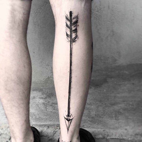 Tattoo mũi tên ở chân