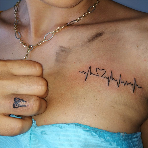 Tattoo nhịp tim ở ngực đẹp