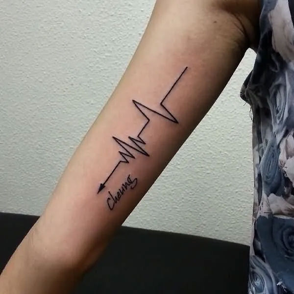 Tattoo nhịp tim ở tay siêu đẹp