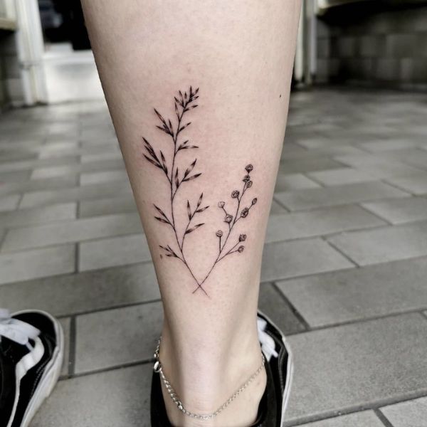 Tattoo ở chân cho nữ nhành cây