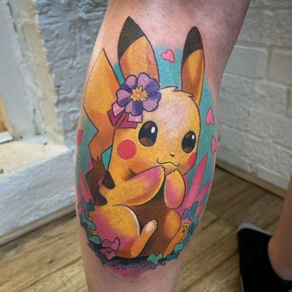 Tattoo pikachu ở bắp chân
