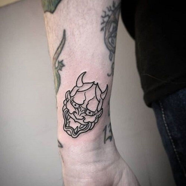 Tattoo quỷ dạ xoa nhỏ chất