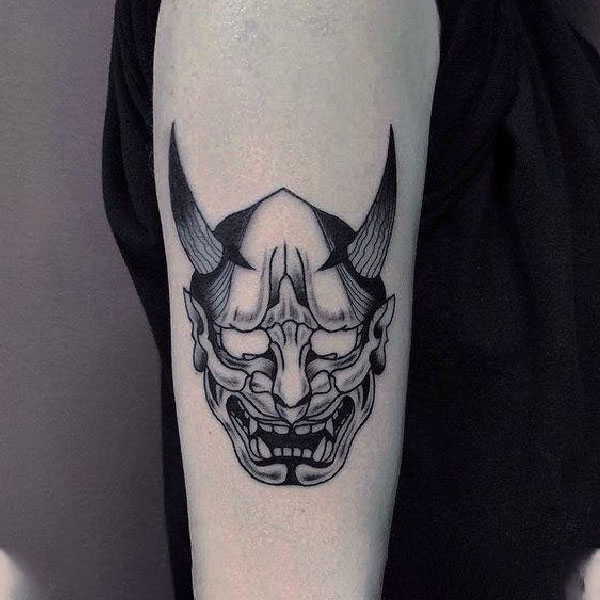 Tattoo quỷ dạ xoa ở tay