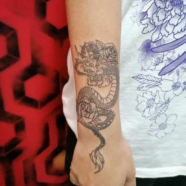 Tattoo Long quấn tay nhỏ đẹp