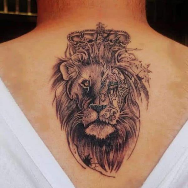 Tattoo sư tử đội vương miện