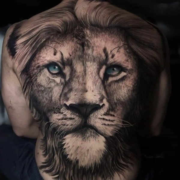 Tattoo sư tử kín lưng