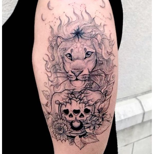 Tattoo sư tử lửa