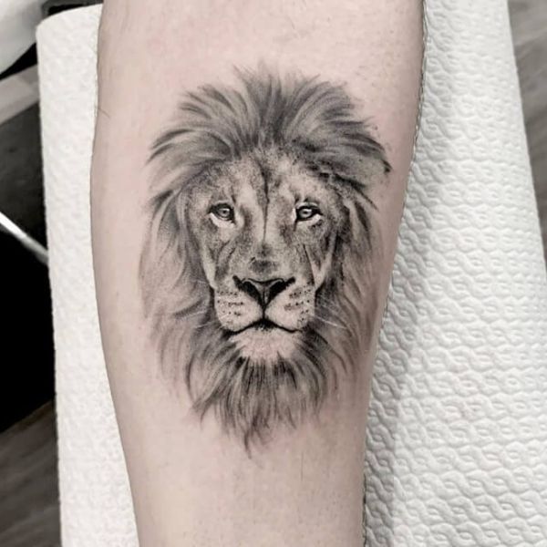Tattoo sư tử nhỏ