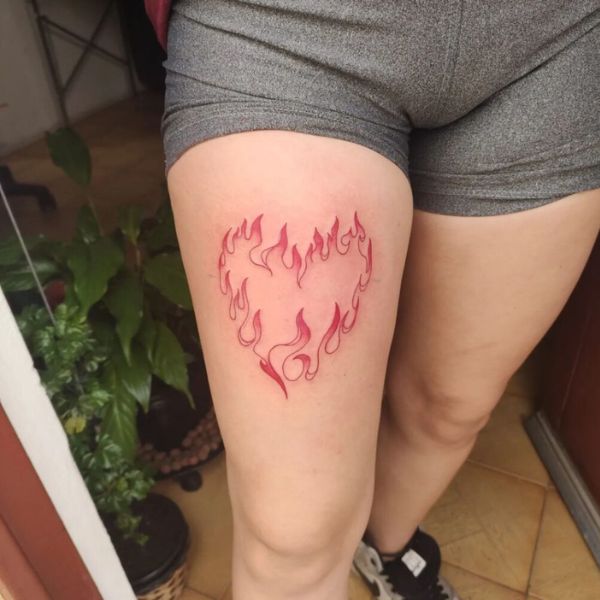 Tattoo ngược tim rực cháy