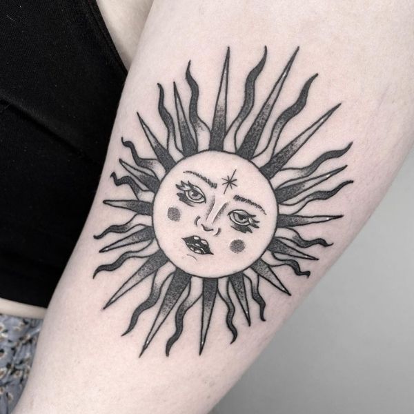 Bộ sưu tập những mẫu hình xăm mặt trời đẹp và ý nghĩa