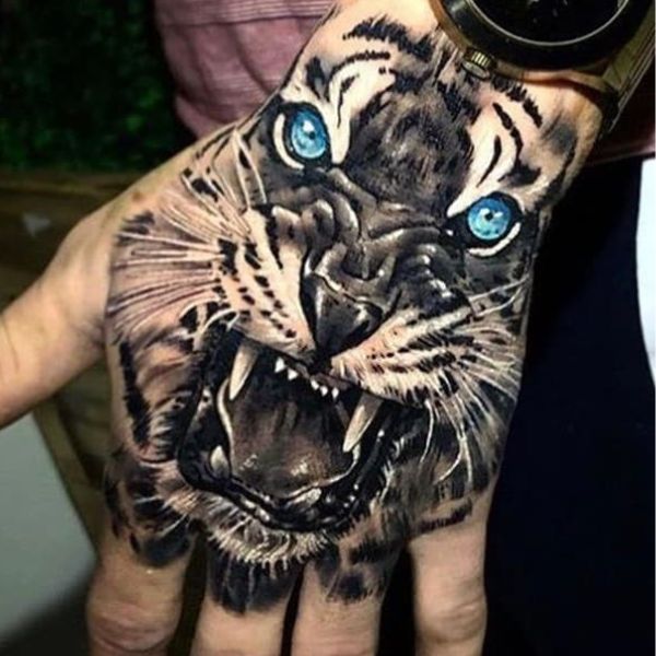 Tattoo bàn tay con cái hổ