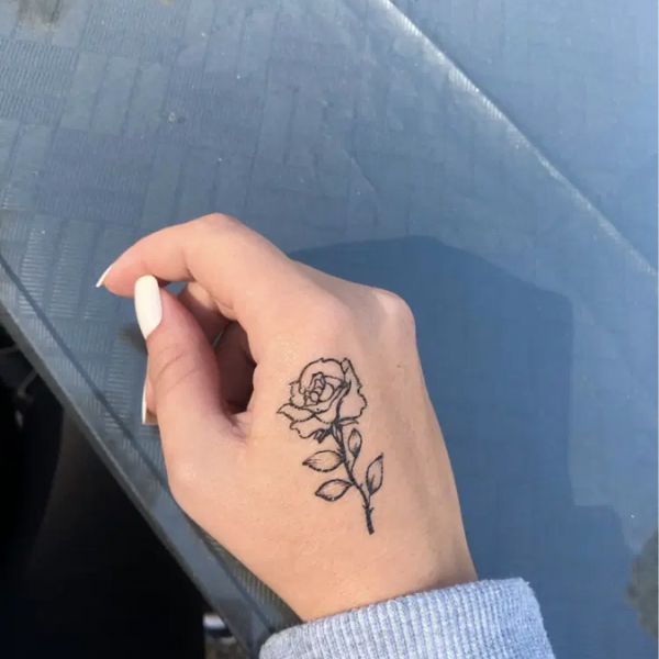 Tattoo bàn tay hoa đẹp
