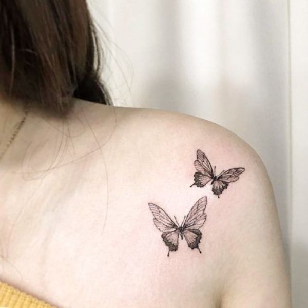 tattoo con bướm vai đẹp