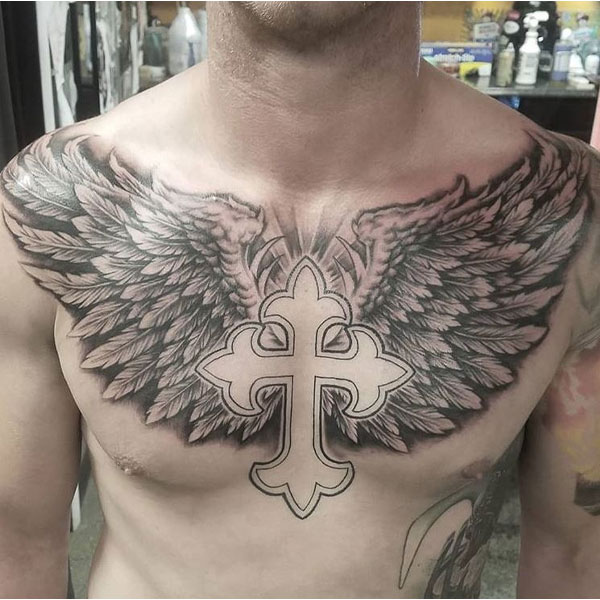Tattoo cánh thiên thần đẹp ở ngực