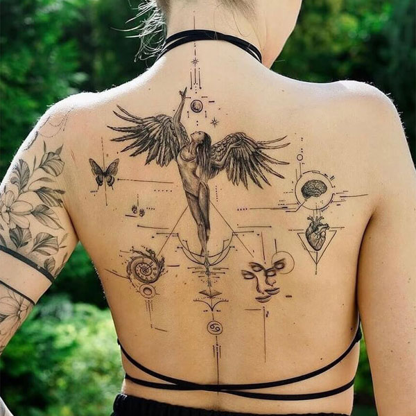Tattoo cánh thiên thần ở lưng