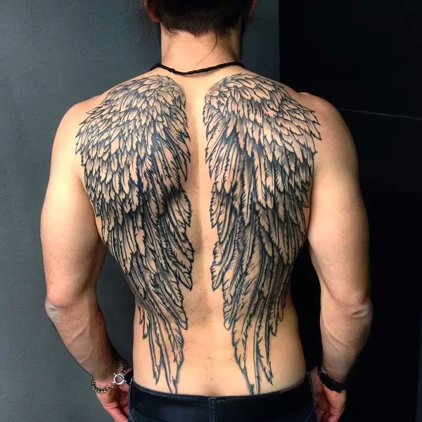 Tattoo cánh thiên thần sau lưng nam