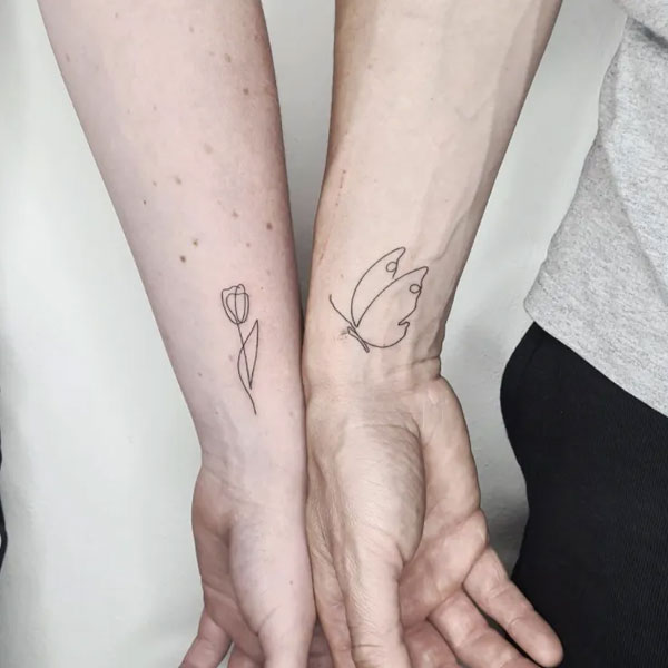 Tattoo cặp mini hoa và bướm