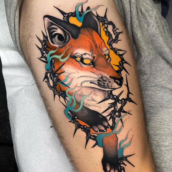 Tattoo con cáo bắp tay